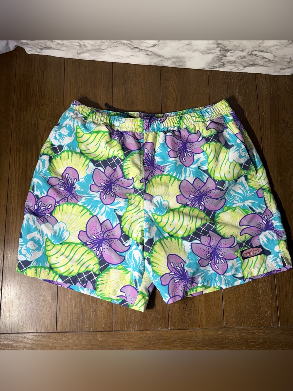 Vineyard Vines Swim Trunks Men L Green Marlin Hibiscus Floral 6in Beach Vacation